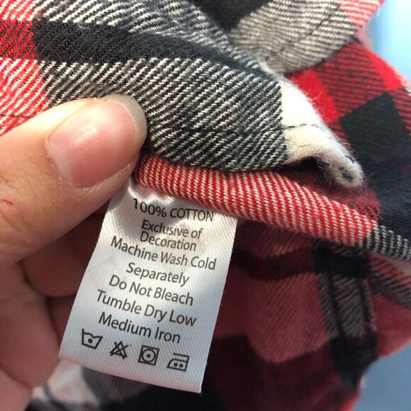 Legendary Whitetails Shirt Mens Medium Red Black Plaid Button Up Flannel Deer - Picture 5 of 8